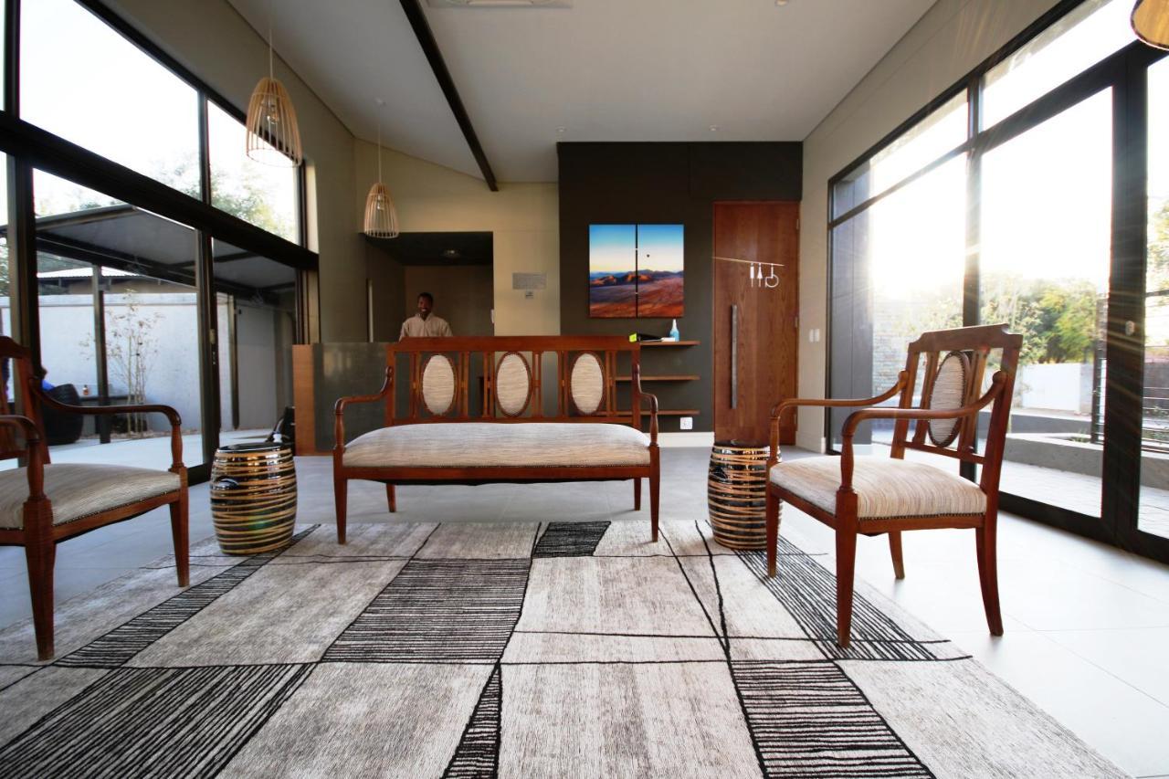 The Elegant Guesthouse Windhoek Exterior foto